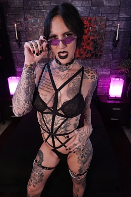 The Velvet Sin Circle Gangbang